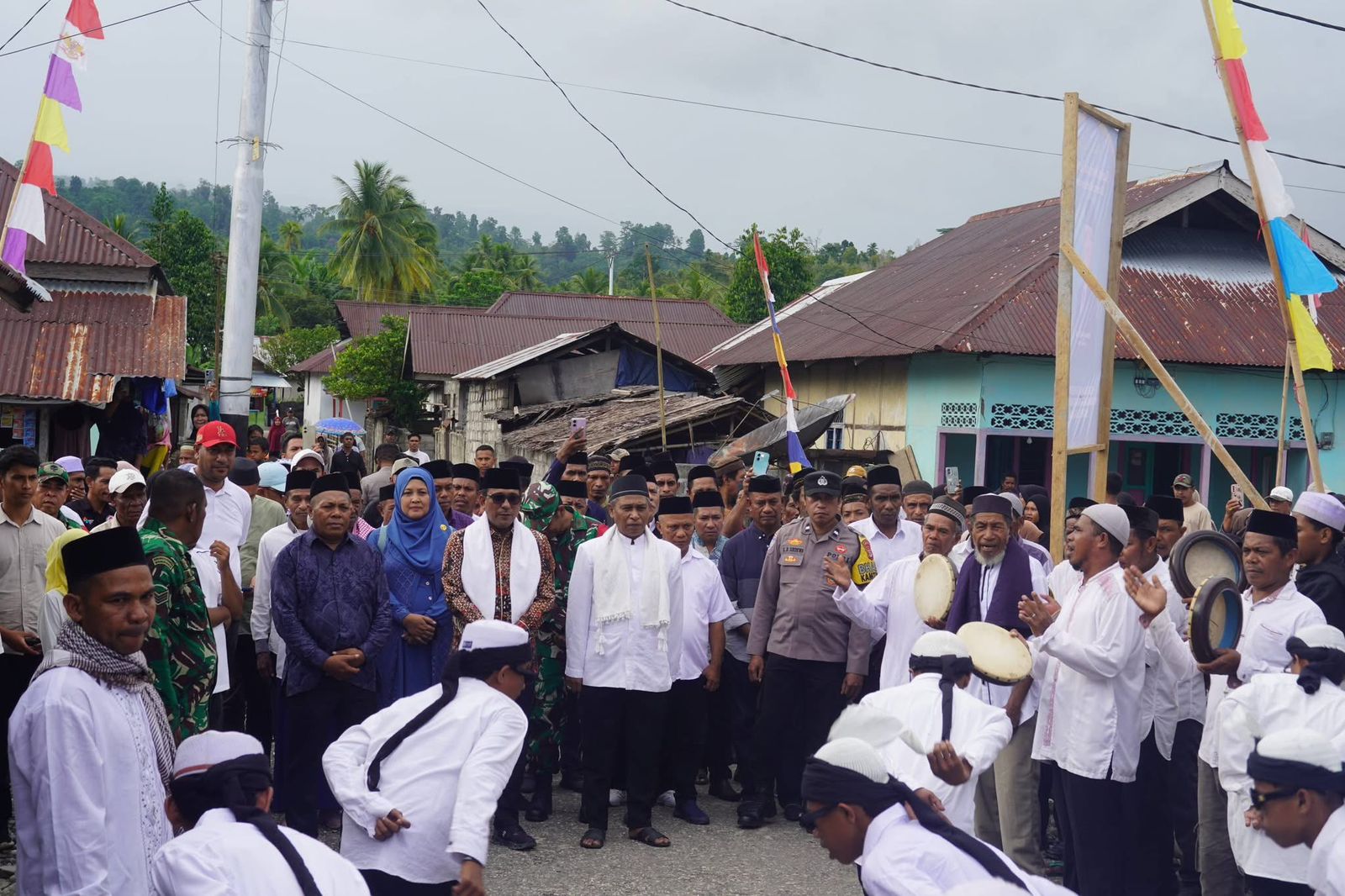 Peletakan Batu Pertama Pembangunan Masjid Nur Salam Di Negeri Laha Kaba, Kecamatan Telutih