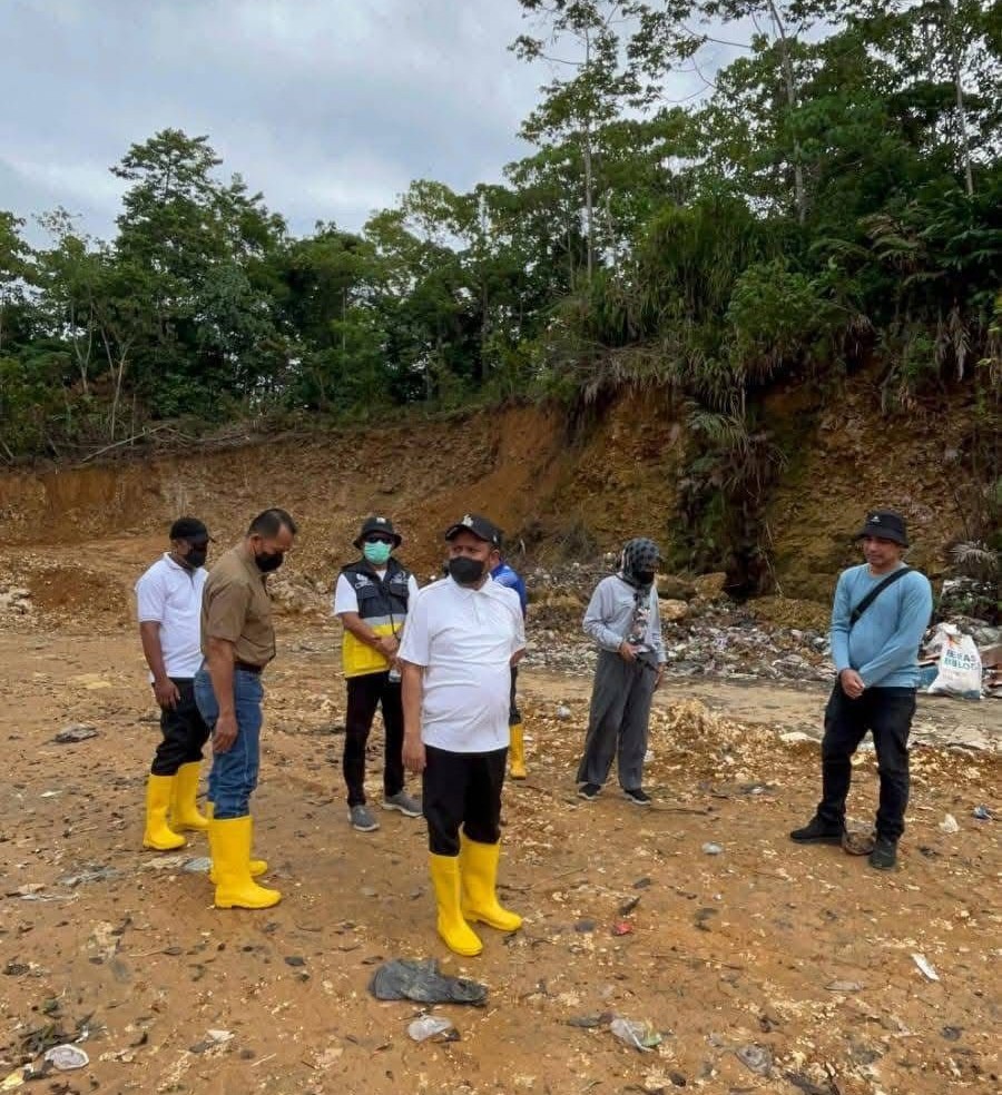 Wabup Maluku Tengah Tinjau TPA Dorong Pemilahan Sampah dan Penerapan Sanitary Landfill